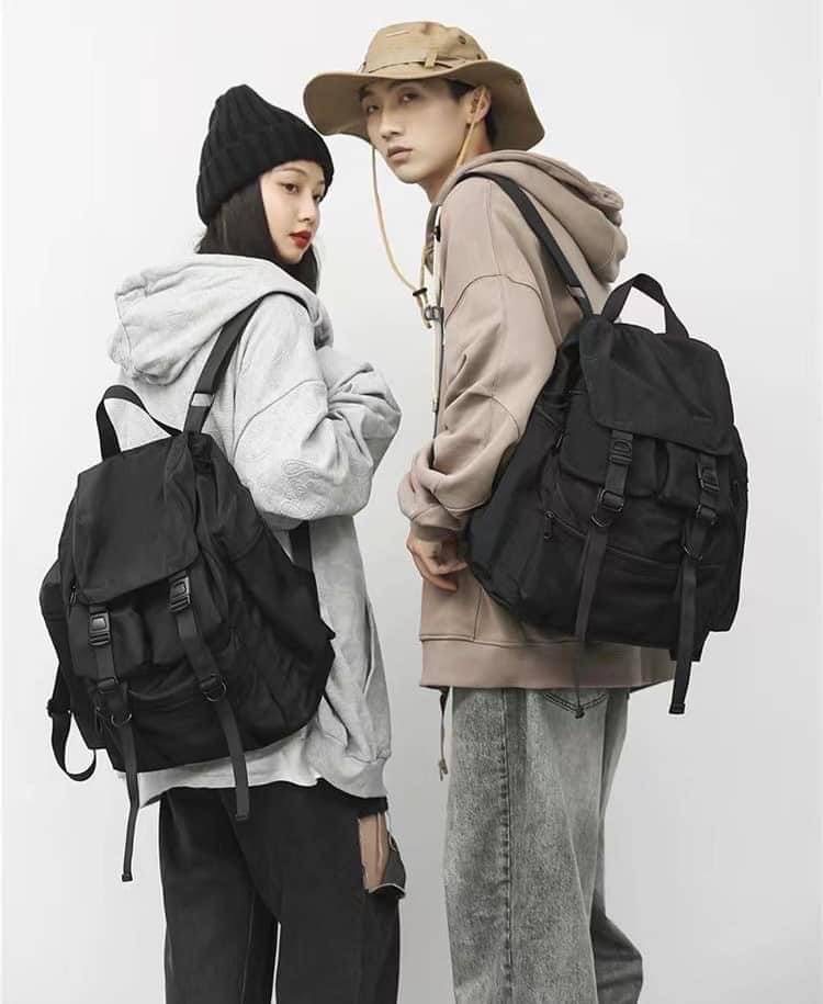 韓版超棒質感Outdoor潮流機能型防水黑色後背包