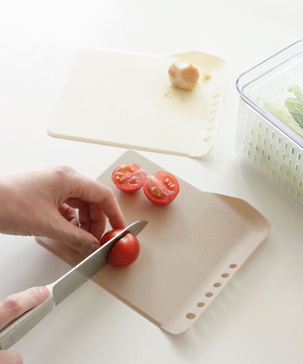 日本製 3COINS 抗菌多用途 磨泥 切菜板 一組兩入
