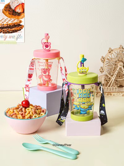 韓國?? Pixar 玩具總動員裝飾帶吸管杯 500 ml