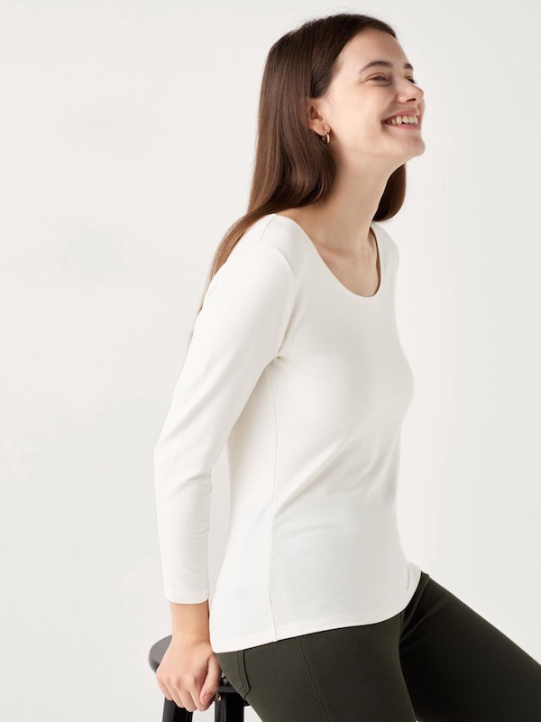 日本 UNIQLO 極度保暖的 heattech 棉質 U 領 T/8/8 袖子469746