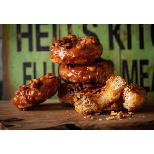 948990日本??三重堅果焦糖牛軋甜甜圈派4入