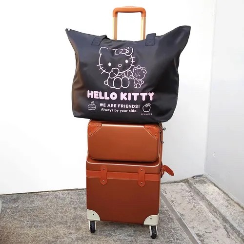 524390日本??三麗鷗多功能防潑水行李箱固定包