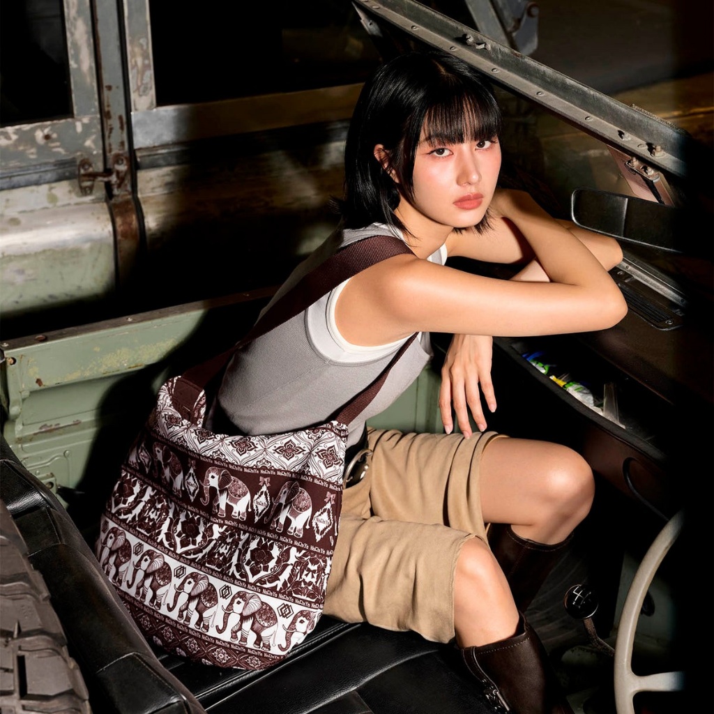 泰國??NaRaYa Chang 斜背單肩包