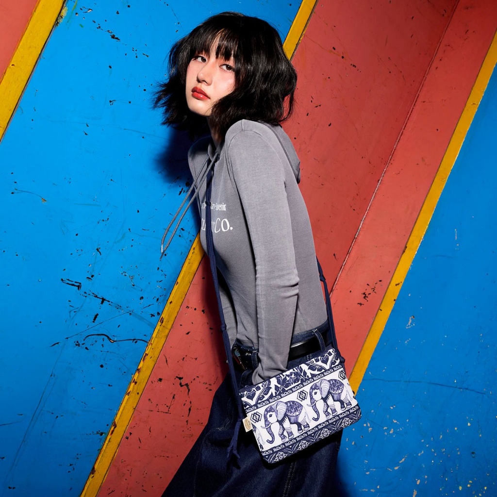 泰國??NaRaYa Chang 斜挎包