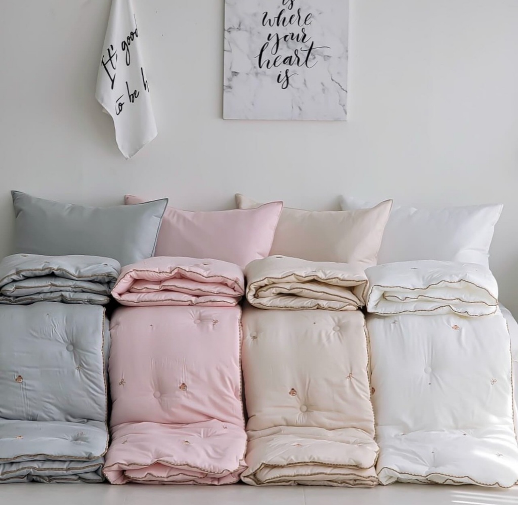 韓國🇰🇷軟萌熊刺繡天絲四季被