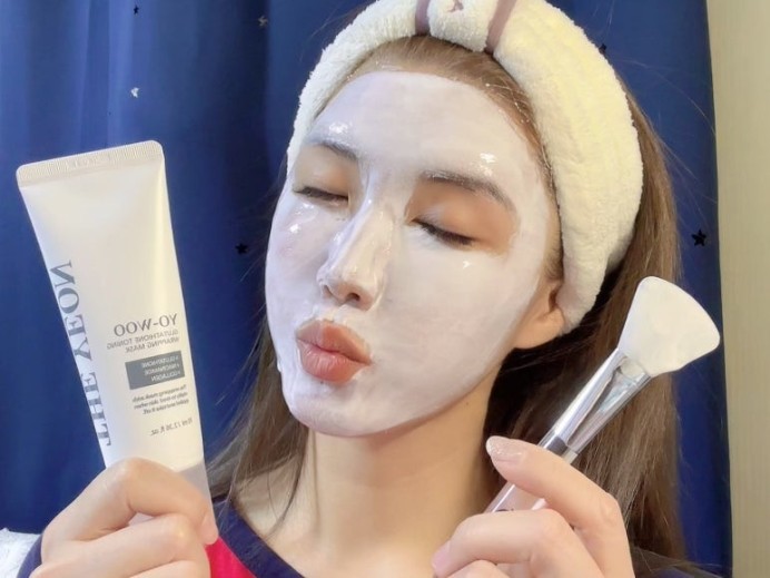 韓國 THE YEON YO WOO 谷胱甘肽緊緻面膜 70ml（附刷子）