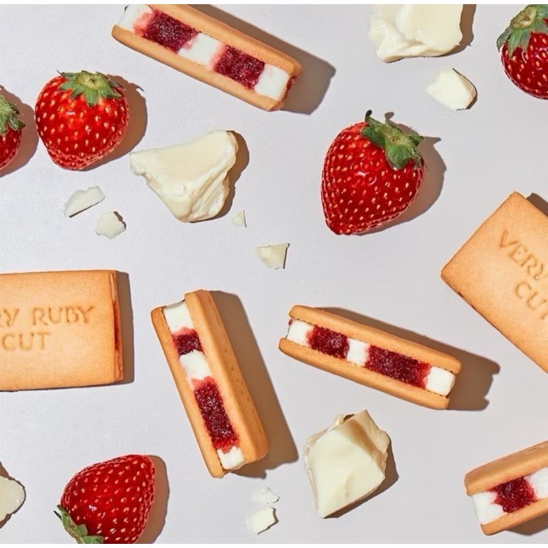 日本🇯🇵限定VERY RUBY CUT極厚草莓奶油夾心餅禮盒