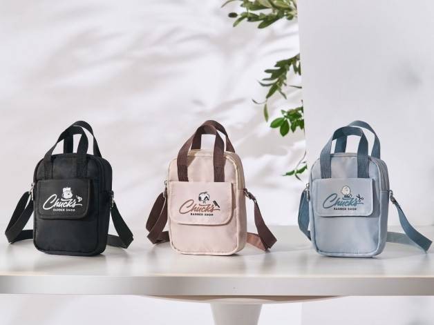 史努比 復古理髮廳隨行輕巧斜背袋