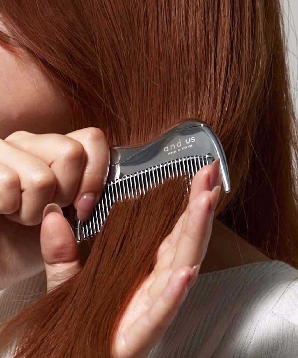 🇯🇵日本SNS話題爆款🔥 3COINS 防靜電美髮梳