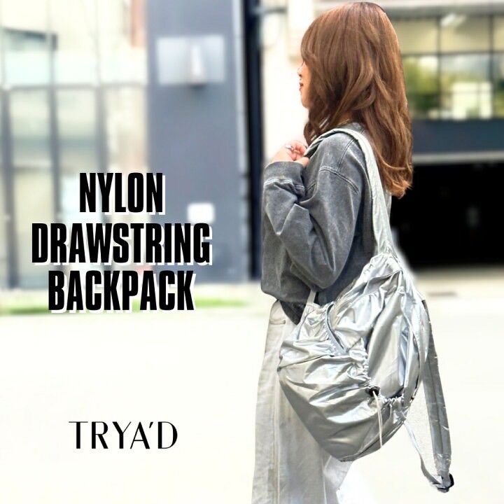 564718✨極簡潮流 ✦ 銀色光澤抽繩後背包