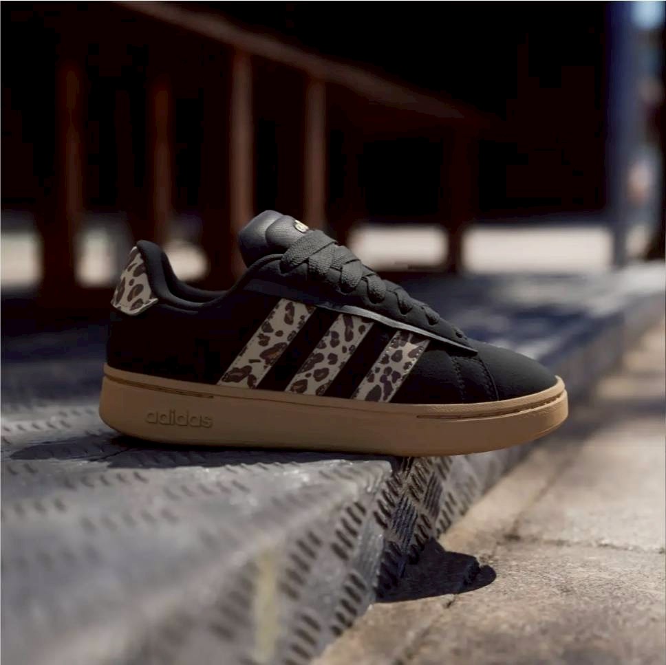 Adidas Alpha 00s 豹紋復古休閒鞋