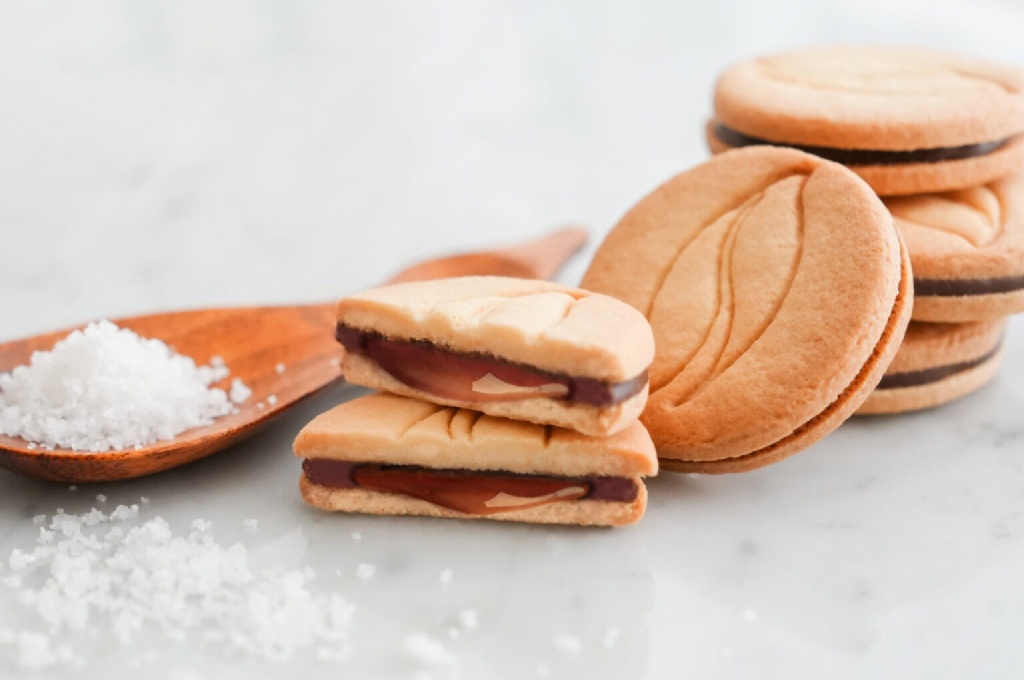 日本🇯🇵名古屋限定Caramel Fondant 焦糖可可夾心餅