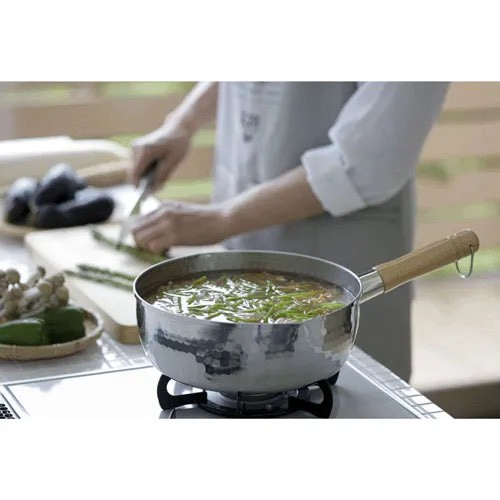 🔥日本燕三条製 專業級錘紋雪平鍋 24cm