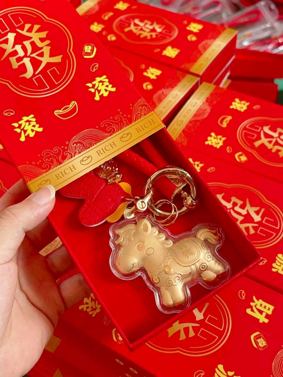 香港 馬上有錢招財掛繩鑰匙圈