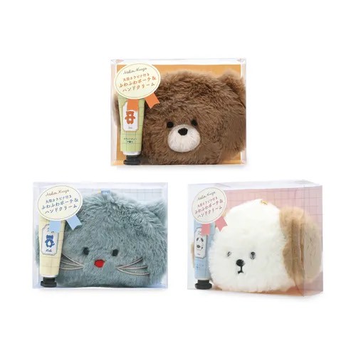 634029【日本🇯🇵 Atelier Nuage 絨毛造型萬用小包＋香氛護手霜套組】