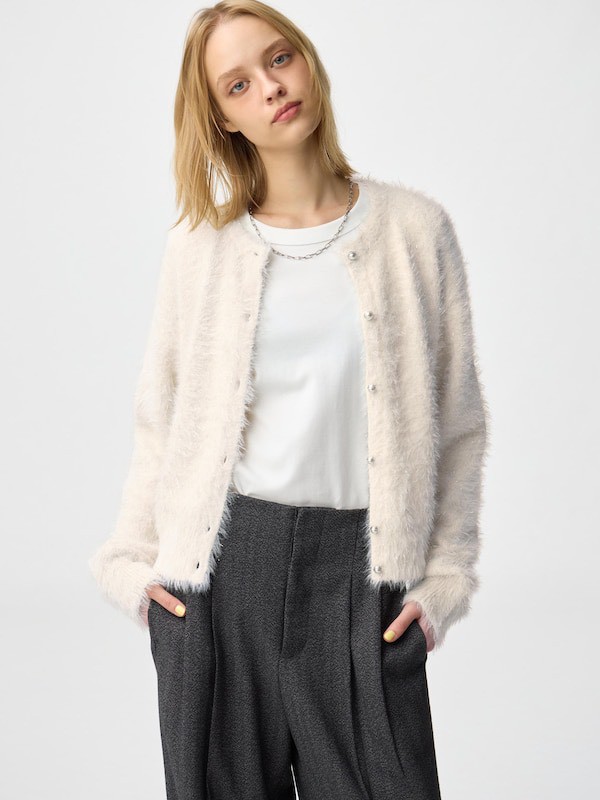 日本🇯🇵GU 夢幻柔絨珍珠扣開襟衫亮面圓領小香風毛衣外套358020