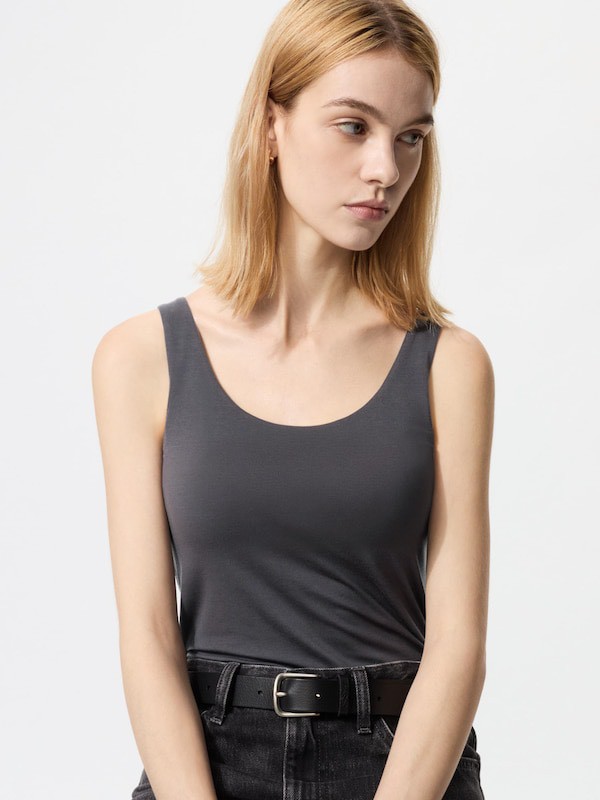 日本🇯🇵Uniqlo 極暖HEATTECH 發熱內建罩杯背心478789