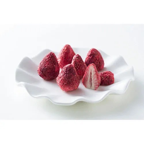 日本🇯🇵銀座千疋屋 奢華凍乾草莓白巧克力70g