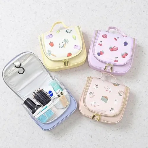 524417日本🇯🇵可吊掛多功能旅行收納包